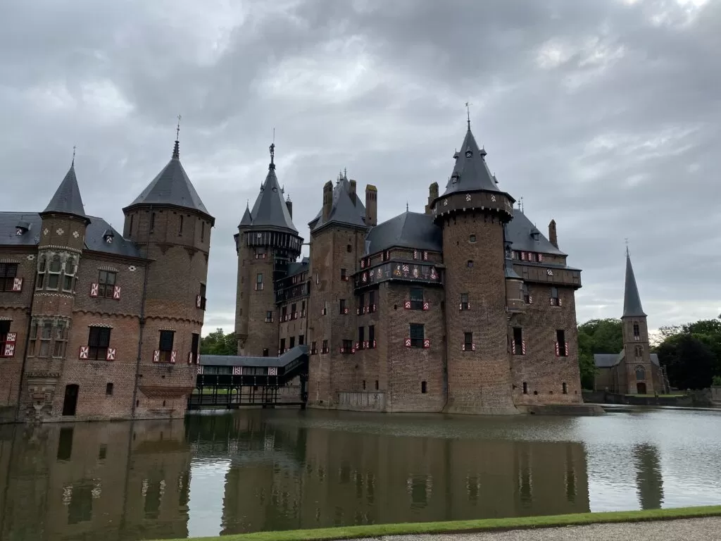 Olanda con ragazzi perfetta in ogni stagione