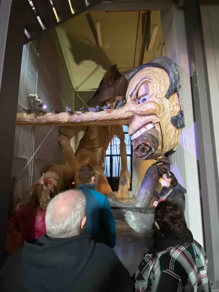 Carnevale di Viareggio e laboratorio di carta pesta