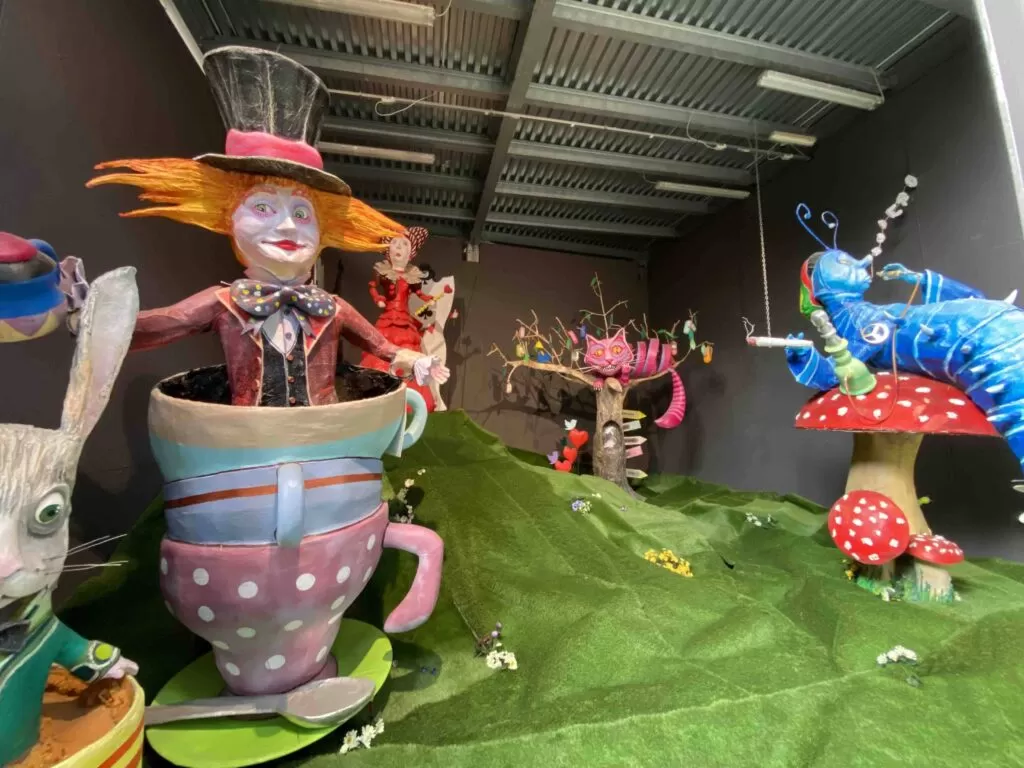 Carnevale di Viareggio e laboratorio di carta pesta