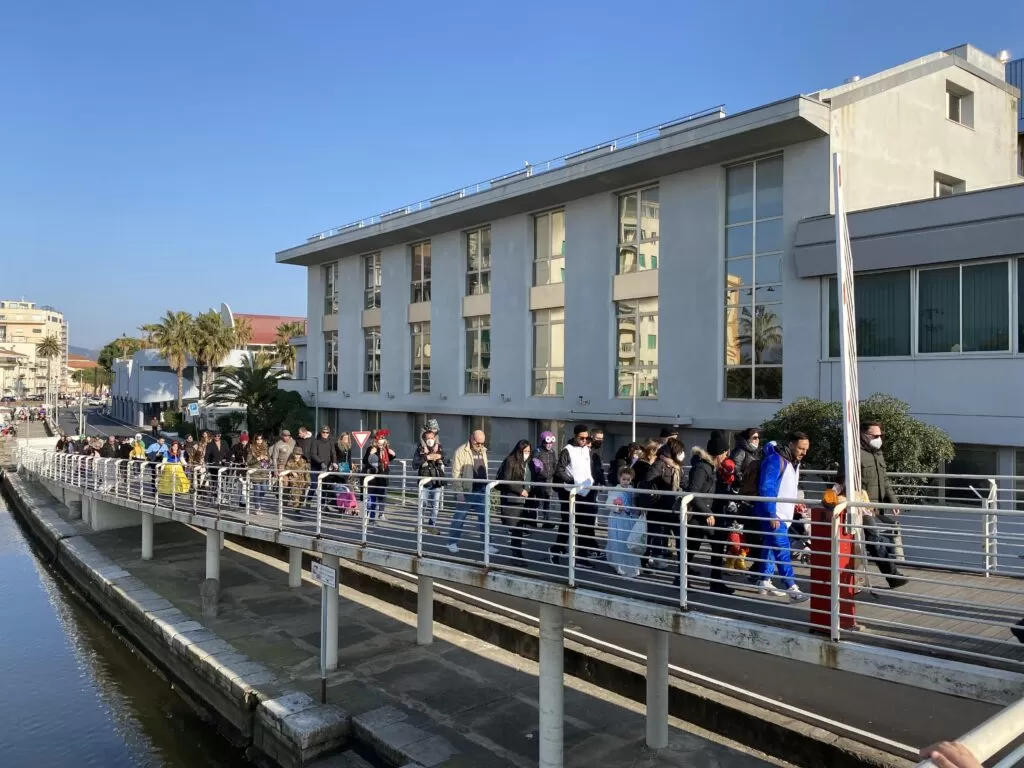Carnevale di Viareggio e laboratorio di carta pesta