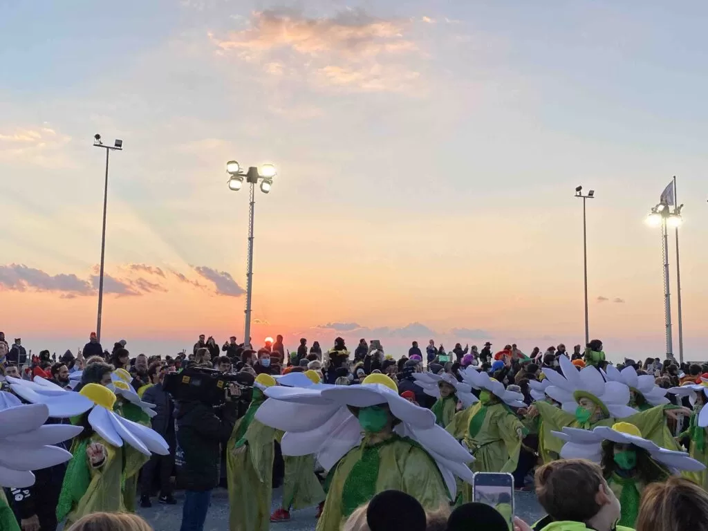 Carnevale di Viareggio e laboratorio di carta pesta