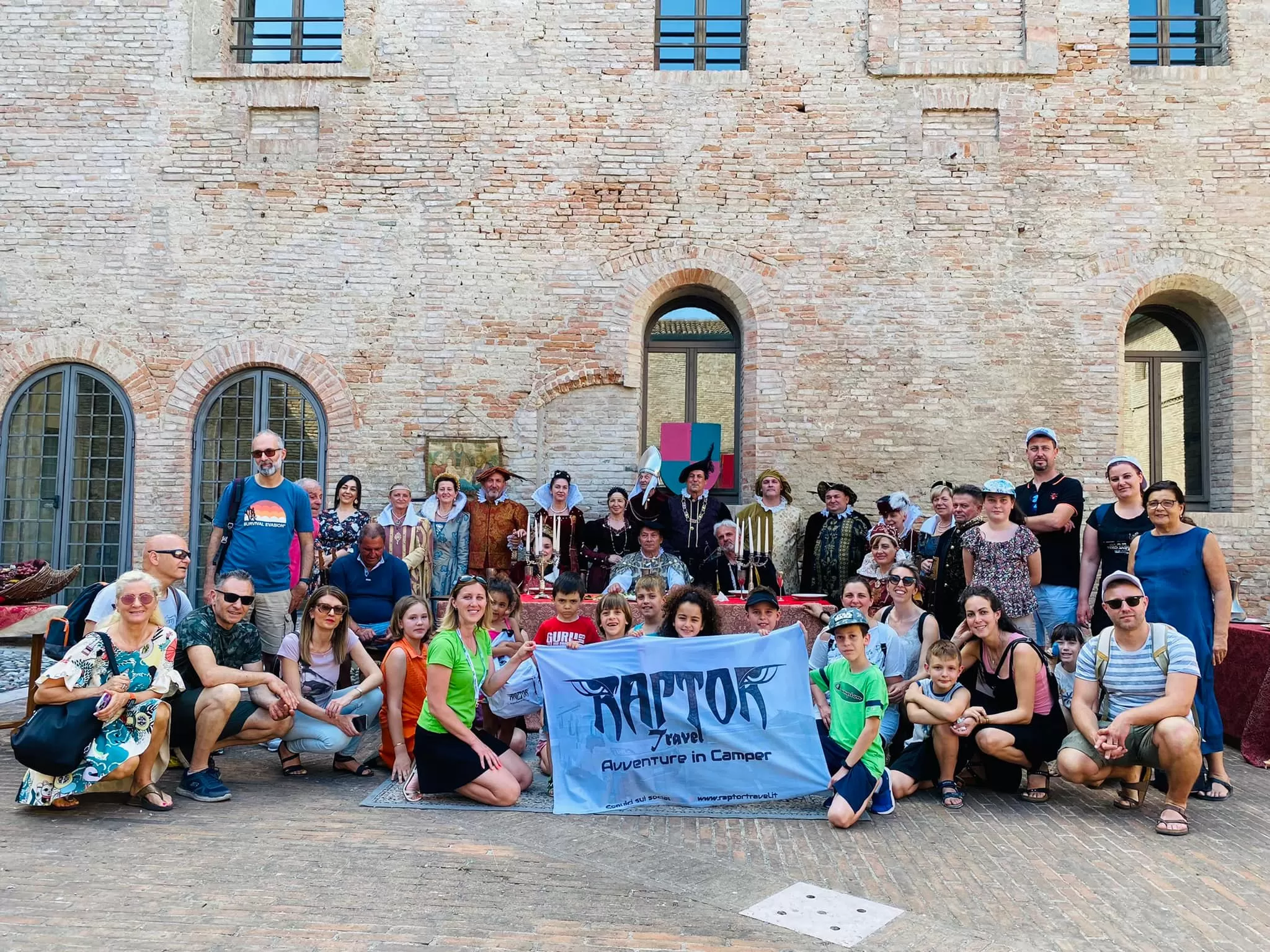 Carnevale di Cento e visita della Cittadina
