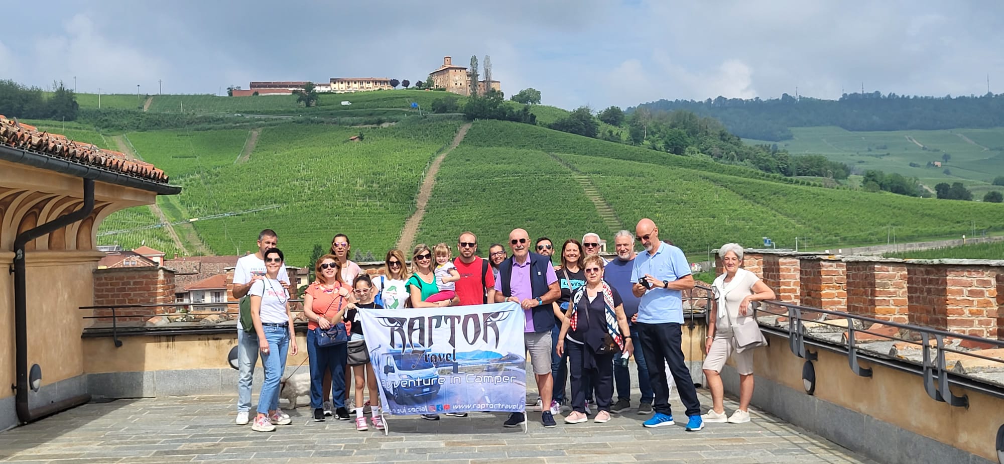 Cena in Vigna nelle Langhe, Castello di Barolo e museo del vino WiMu Giugno 2023