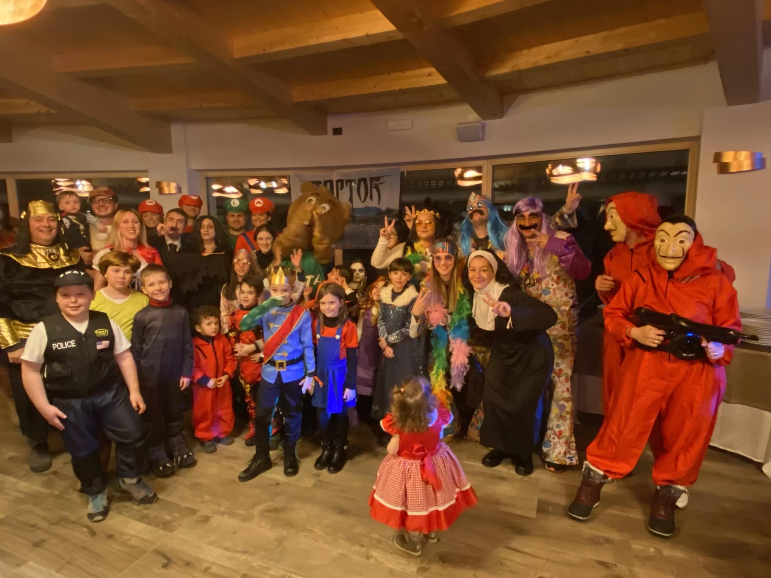 Festa di carnevale sulla Neve in Val di Fassa