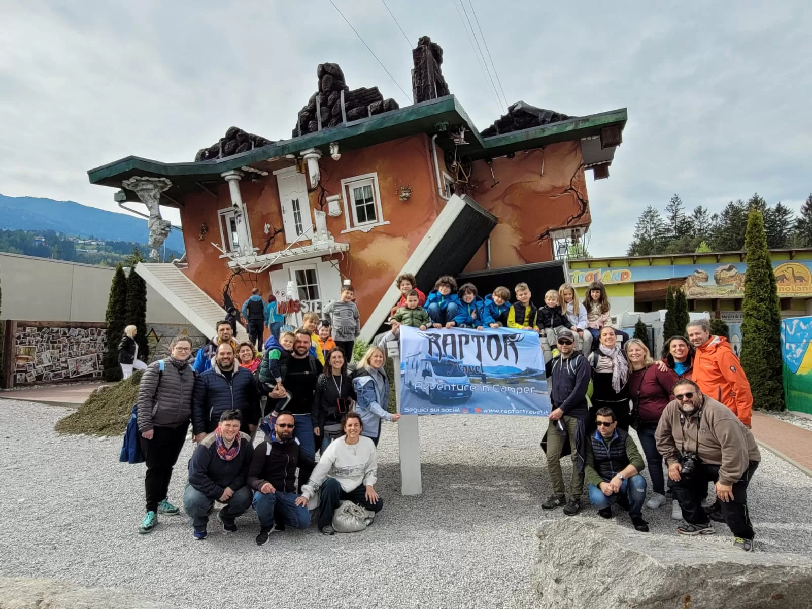 Tour in Austria in camper tra Terme, casa rovesciata,swarovski