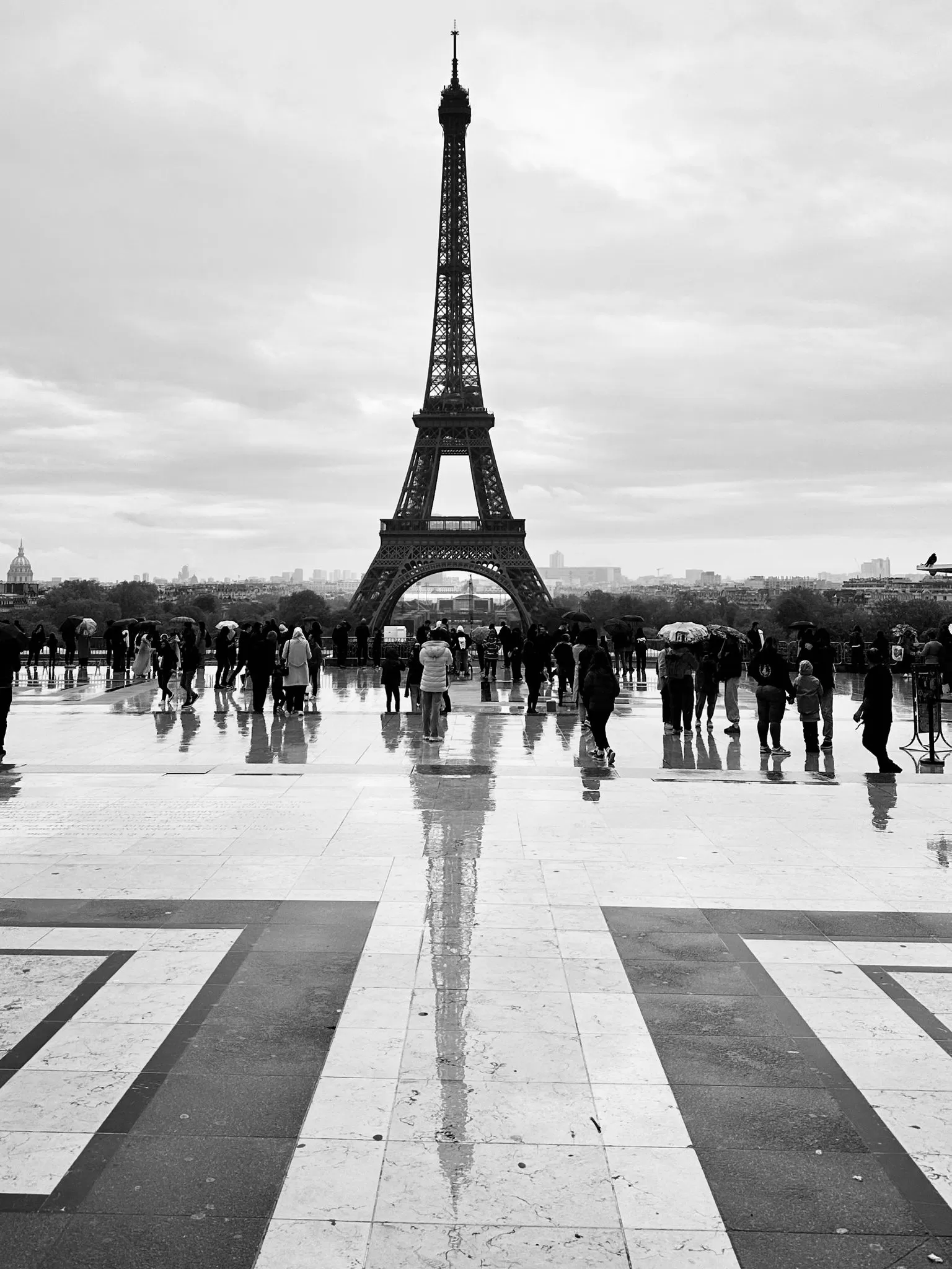 Tour in camper del ponte Aprile 2024 Disneyland con Parigi e Versailles - Napoli, costiera Amalfitana,Vesuvio e Pompei