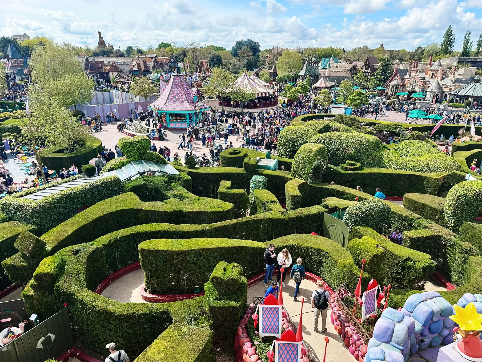 Tour in camper del ponte Aprile 2024 Disneyland con Parigi e Versailles - Napoli, costiera Amalfitana,Vesuvio e Pompei