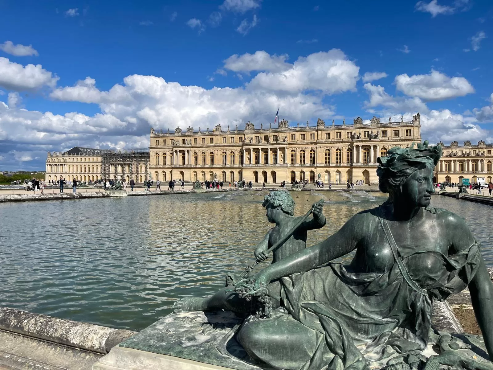 Tour in camper del ponte Aprile 2024 Disneyland con Parigi e Versailles - Napoli, costiera Amalfitana,Vesuvio e Pompei